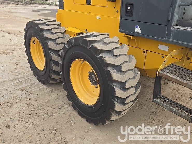 2004-volvo-g80-image-14