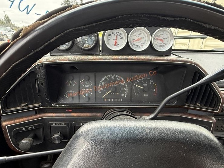 1989-ford-f350-xlt-lariat-image-32