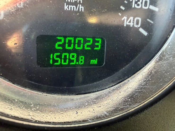 2014-kenworth-t800-image-21