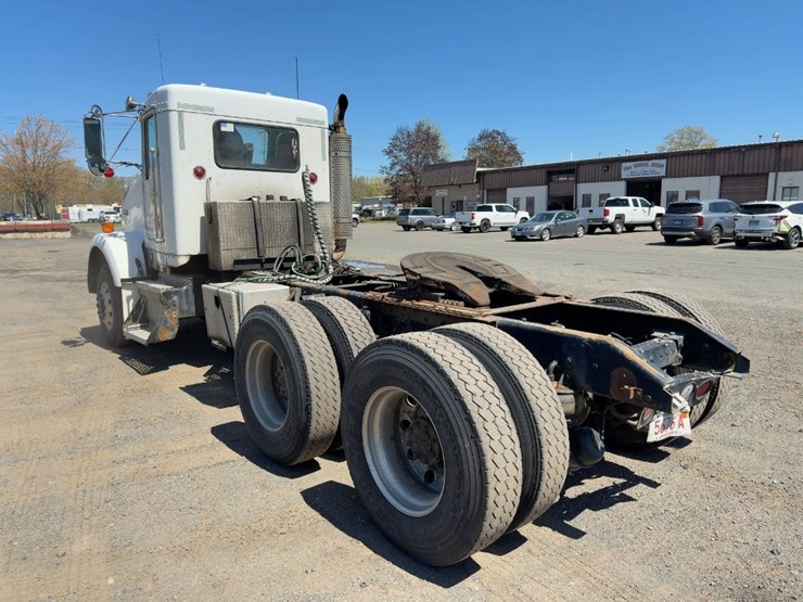 2000-kenworth-t800-image-3