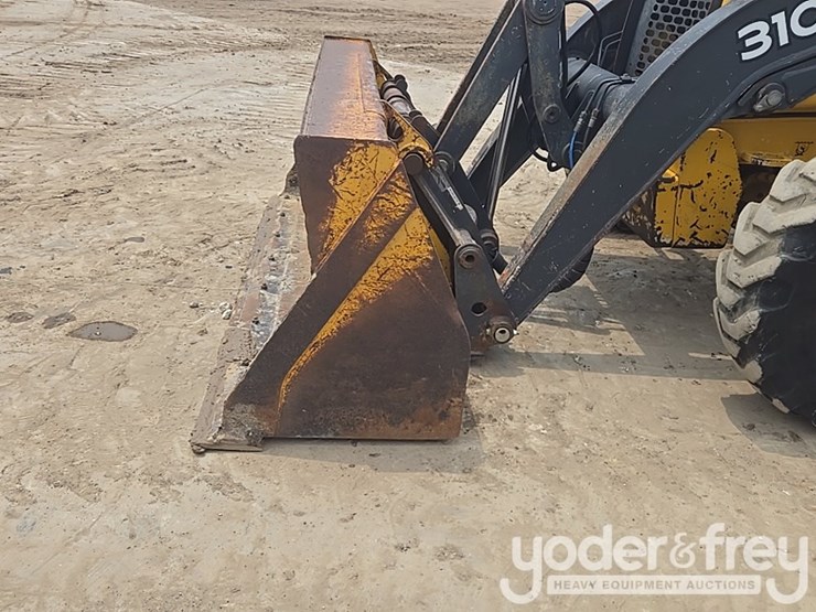 2010-deere-310sj-image-19