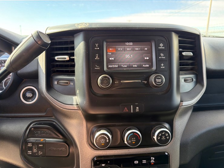 2020-dodge-ram-2500-image-11