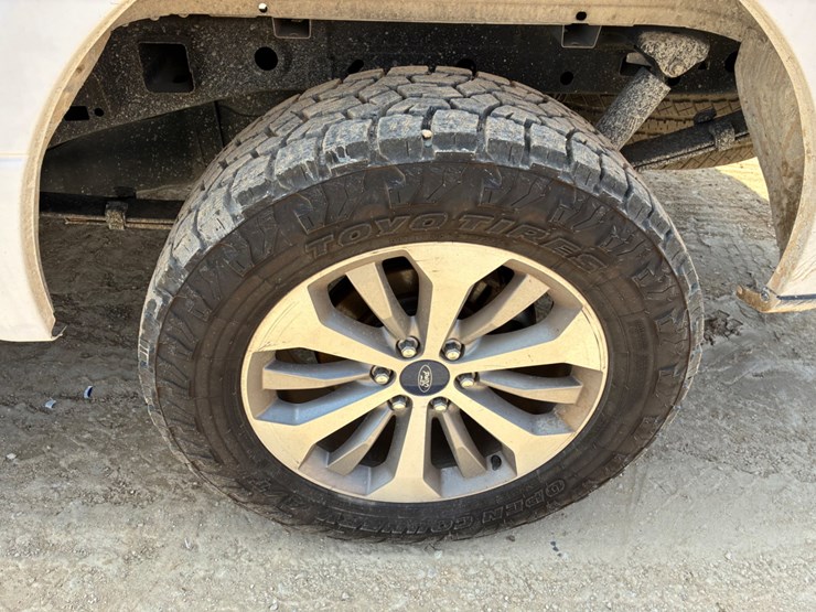 2018-ford-f150-image-12