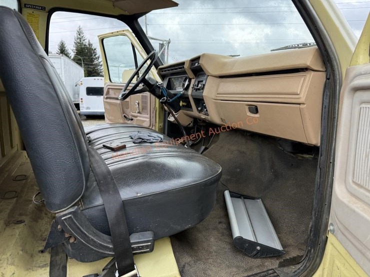 1985-ford-f600-image-48