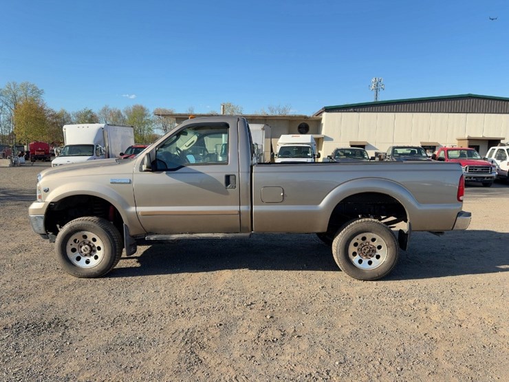 2005-ford-f350-xl-image-2