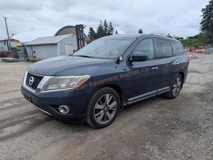 2014-nissan-pathfinder-image-1