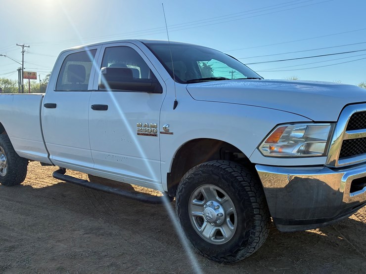 2018-dodge-ram-2500-image-3