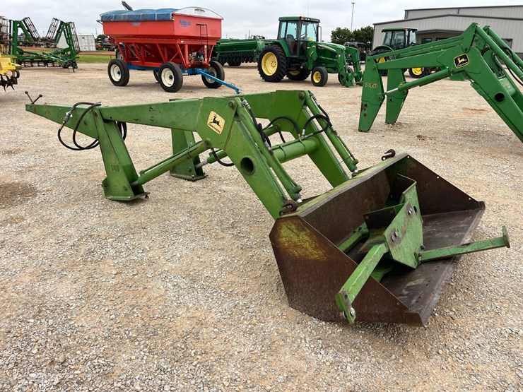 john-deere-148-image-7