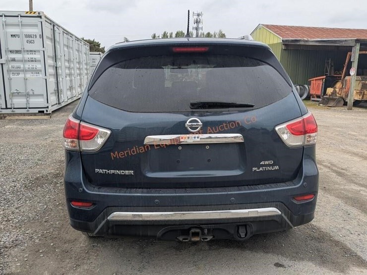 2014-nissan-pathfinder-image-5