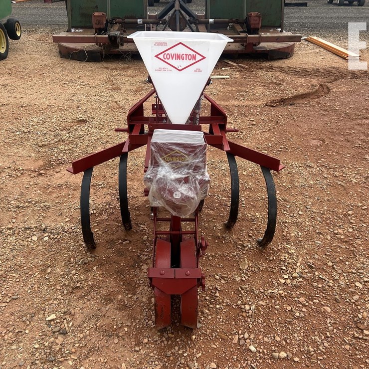 COVINGTON SINGLE ROW PLANTER 5744