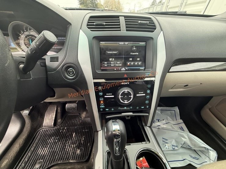 ford-explorer-limited-image-57