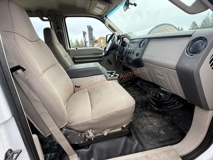 2008-ford-f550-image-22
