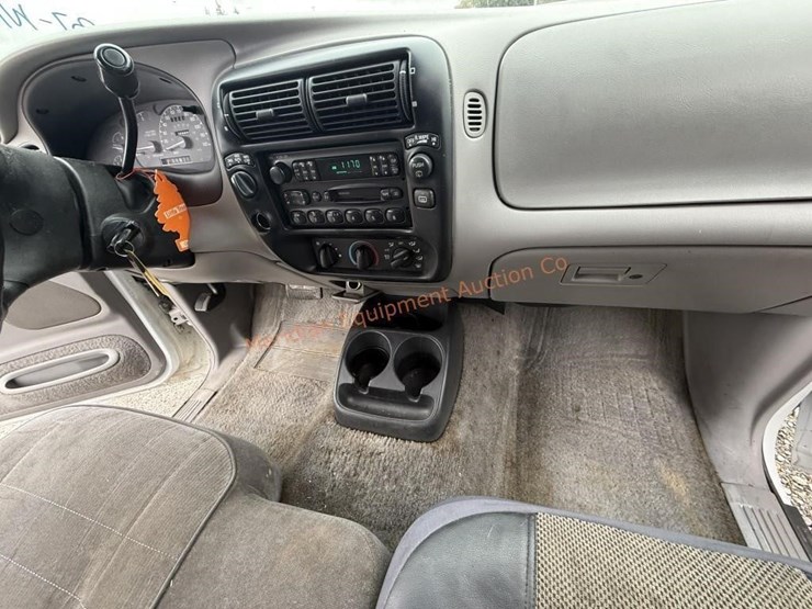 1995-ford-explorer-xlt-image-33