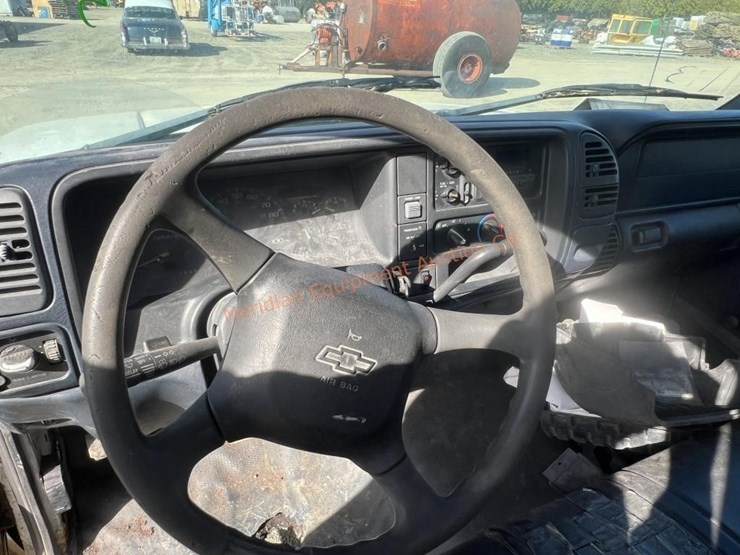 1998-chevrolet-2500-image-16