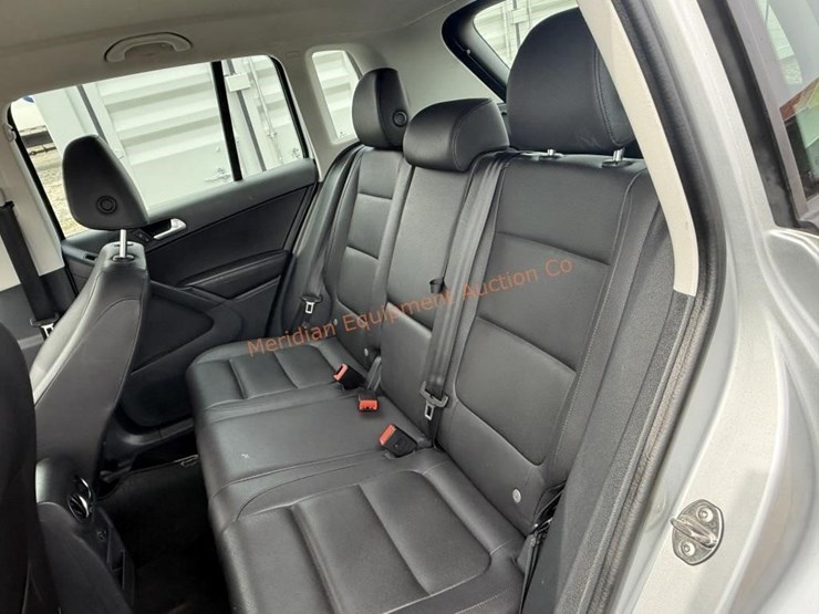 2016-volkswagen-tiguan-image-23