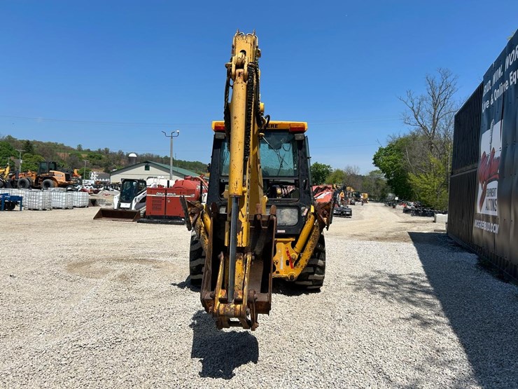 john-deere-310d-image-3