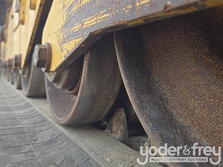 2022-caterpillar-289d3-image-13