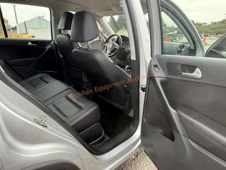 2016-volkswagen-tiguan-image-25