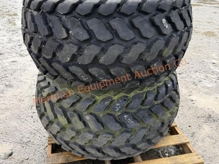 john-deere-16-image-1