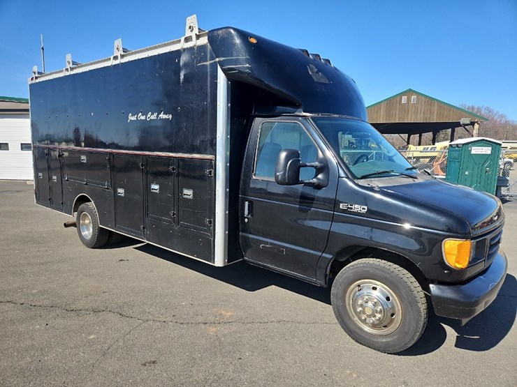 2005-ford-e450-image-7