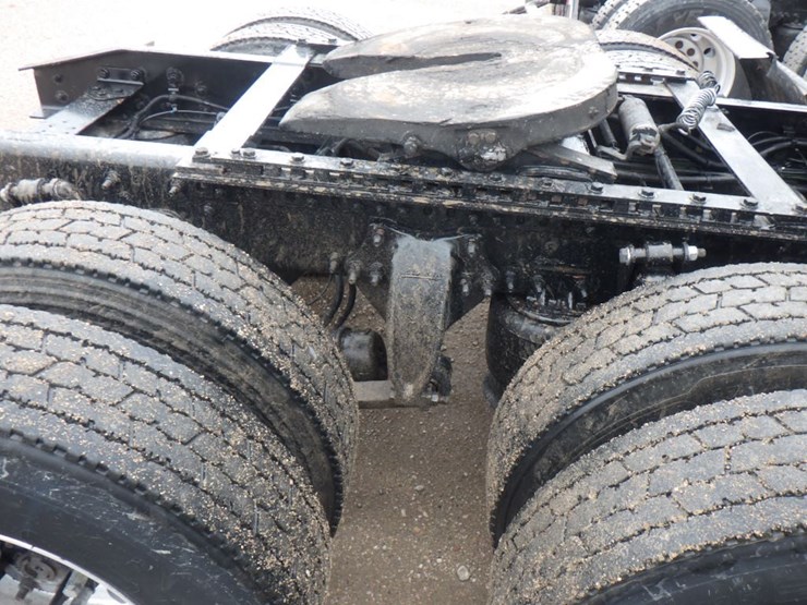 2017-freightliner-cascadia-125-image-7