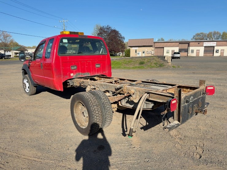 2006-ford-f550-xl-image-3