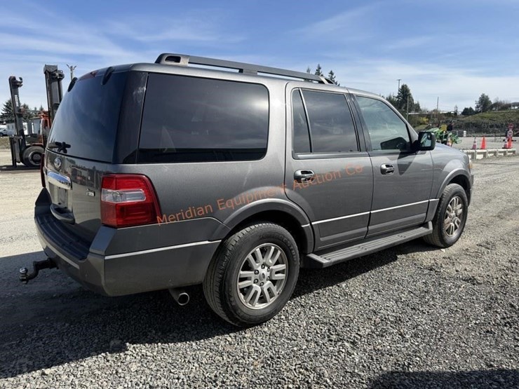 2013-ford-expedition-xlt-image-5