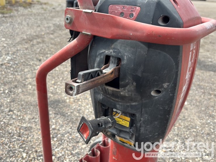 2015-hilti-te3000-avr-image-12