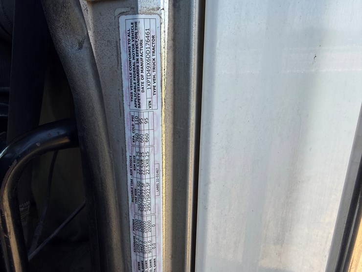 2013-peterbilt-367-image-20