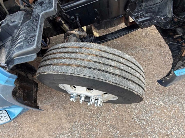 2014-peterbilt-579-image-11