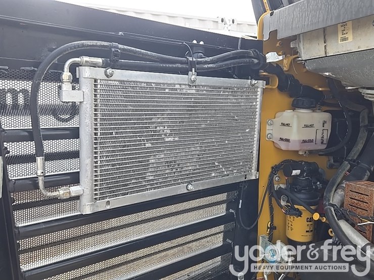 2022-caterpillar-289d3-image-28
