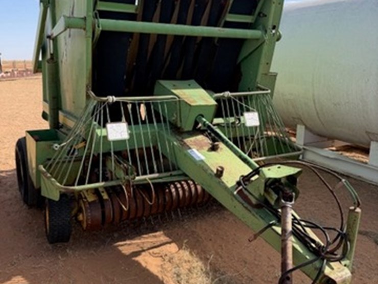 john-deere-510-image-1