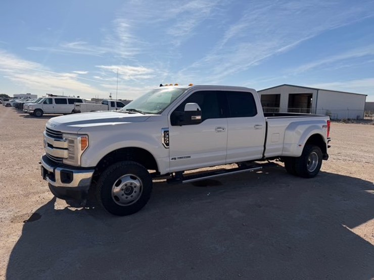2019-ford-f350-image-1