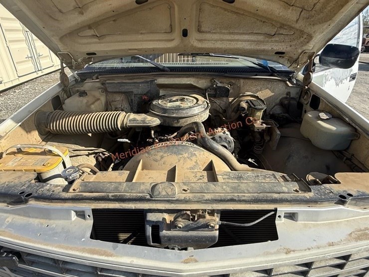 1989-chevrolet-2500-image-17