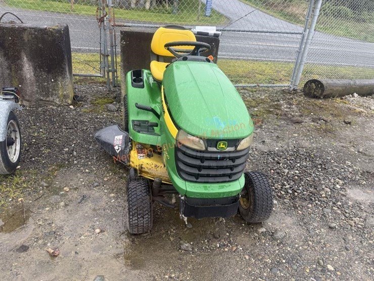 john-deere-x300-image-6