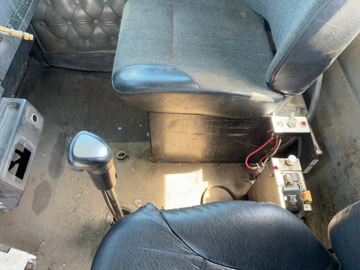 2000-kenworth-t800-image-26