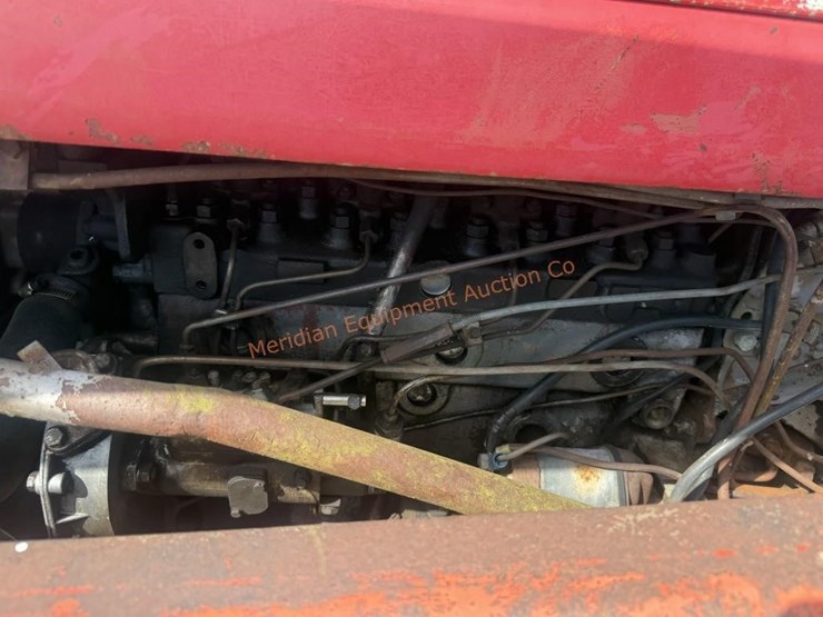 massey-ferguson-175-image-17