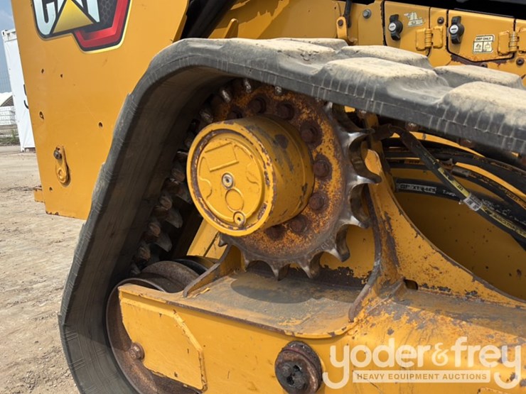 2022-caterpillar-299d3-image-16