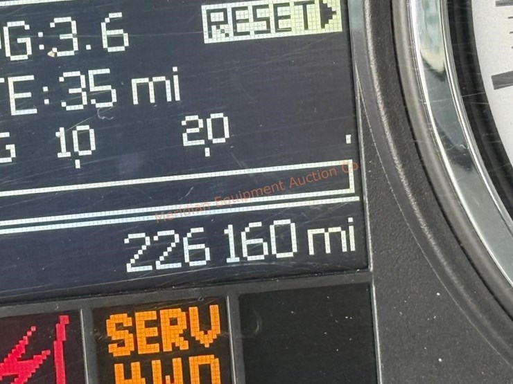 2011-dodge-1500-image-27