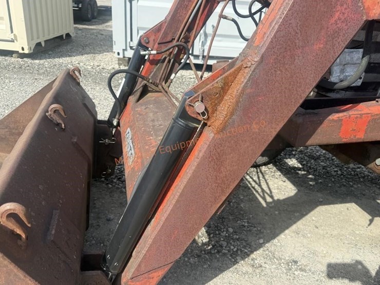 massey-ferguson-175-image-15