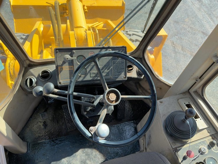 1989-deere-644e-image-24
