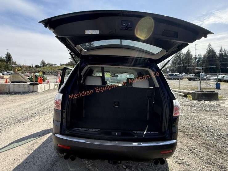 2016-gmc-acadia-slt-image-18