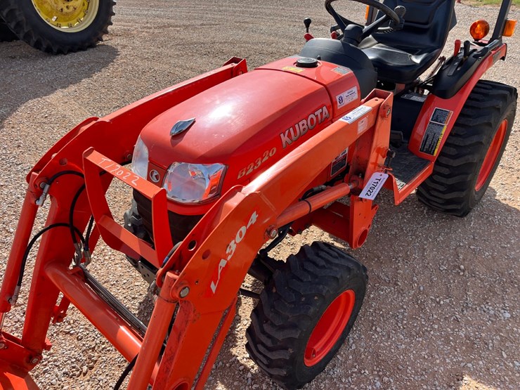 2015-kubota-b2320-image-2