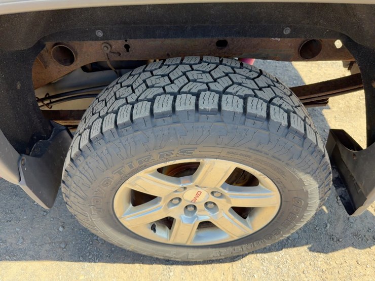 2016-gmc-sierra-1500-image-10