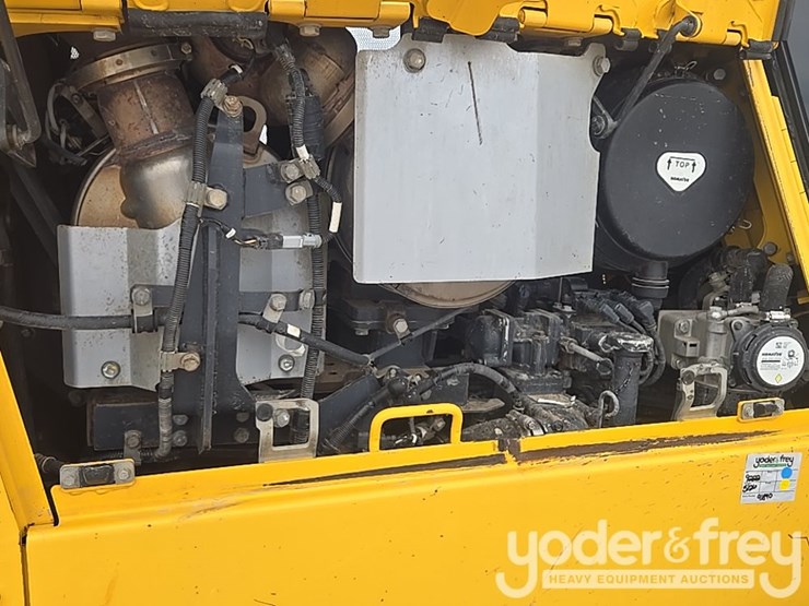 2019-komatsu-d65px-18-image-50