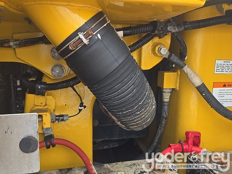 2019-komatsu-d65px-18-image-43