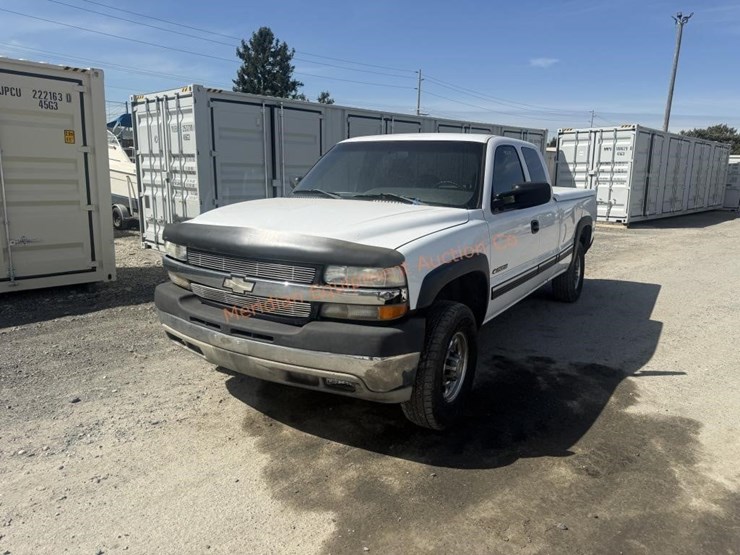 2001-chevrolet-silverado-2500-image-10