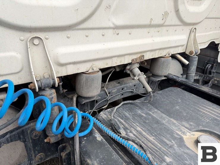 2018-freightliner-cascadia-125-image-18