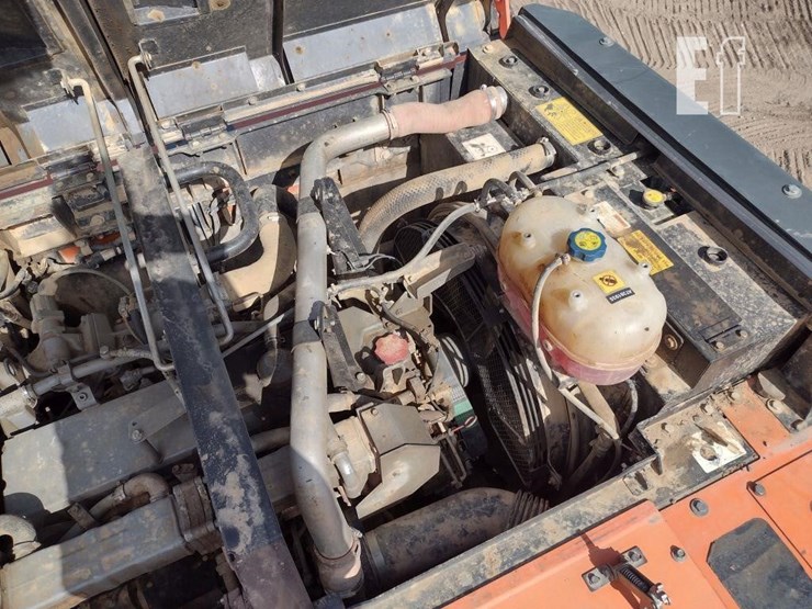 hitachi-zx350lc-6n-image-44