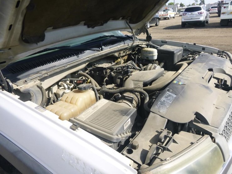 2003-chevrolet-2500-image-27